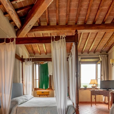 La Selva | Bucine Villa for 20 with sauna and panoramic pool