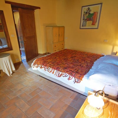 Stalla | Former Stable with Large Kitchen on Historic Estate Near Arezzo