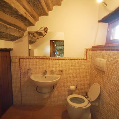 Stalla | Former Stable with Large Kitchen on Historic Estate Near Arezzo