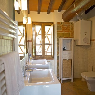 Valdambra | Historic Monastery Farm Estate for 10-16: Three Apartments with Exclusive Pool Near Arezzo