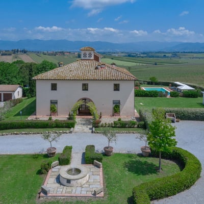 Villa Anatra | Tuscan Villa and Pool for 18