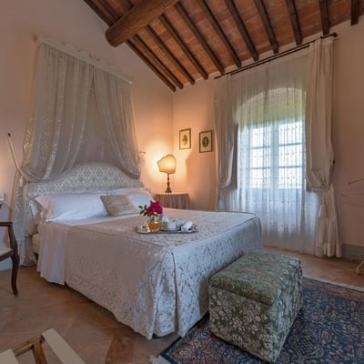Villa Anatra | Tuscan Villa and Pool for 18