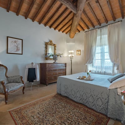 Villa Anatra | Tuscan Villa and Pool for 18