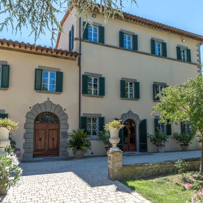 Villa Cortona | Historic Wedding Villa for 18 close to Cortona with pool