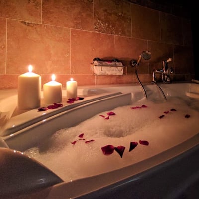 Villa Cortona | Historic Wedding Villa for 18 close to Cortona with pool