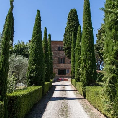 Villa Lucignano | Historic 18th-Century Villa for 18 in Lucignano