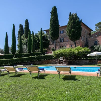 Villa Lucignano | Historic 18th-Century Villa for 18 in Lucignano