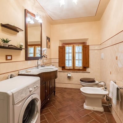 Argentum | Family apartment in a historic villa with shared pool