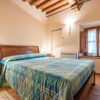 Argentum | Family apartment in a historic villa with shared pool