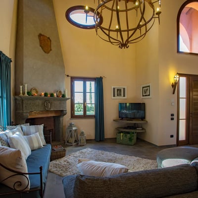 Villa Elisa | Contemporary Tuscan colonica and pool