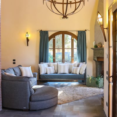 Villa Elisa | Contemporary Tuscan colonica and pool