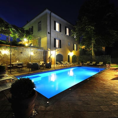 Glicine | Villa and pool in a small Tuscan village