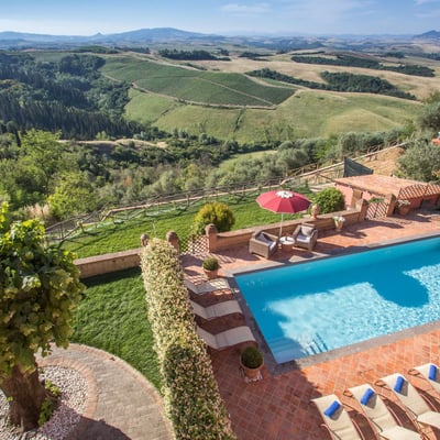 Glicine | Villa and pool in a small Tuscan village