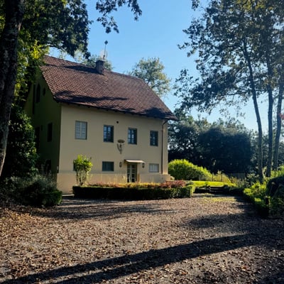 Guardiolo | Luxury Tuscany Villa near Pisa with Private Pool & AC