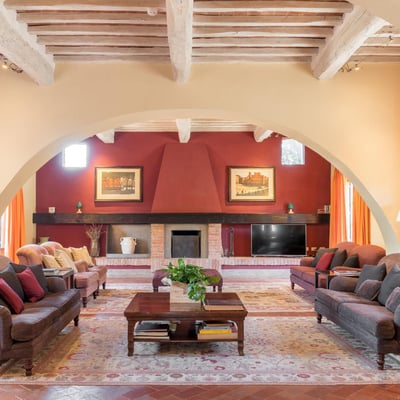 Leccio | Elegant Tuscan Villa for 14 with AC and Pool