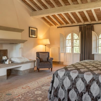 Leccio | Elegant Tuscan Villa for 14 with AC and Pool