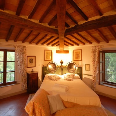 San Romito | Romantic apartment and roof terrace in Tuscan Olive Groves