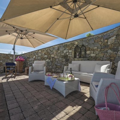 Panfilo | A modern Tuscan villa and pool for 14