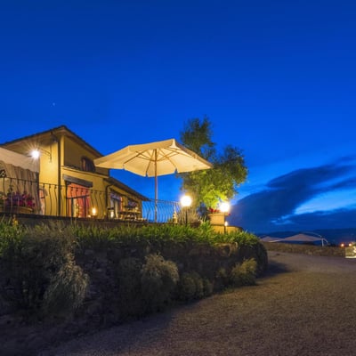 Panfilo | A modern Tuscan villa and pool for 14