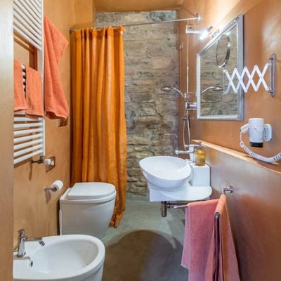 Alta | Striking villa in a Tuscan hilltop castle