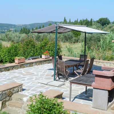 Castelonchio | Lakeside Villa for 6 with Pool by Tuoro sul Trasimeno