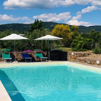 Castelonchio | Lakeside Villa for 6 with Pool by Tuoro sul Trasimeno