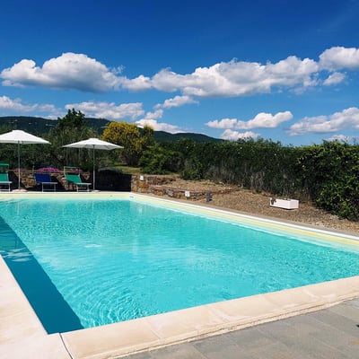 Castelonchio | Lakeside Villa for 6 with Pool by Tuoro sul Trasimeno