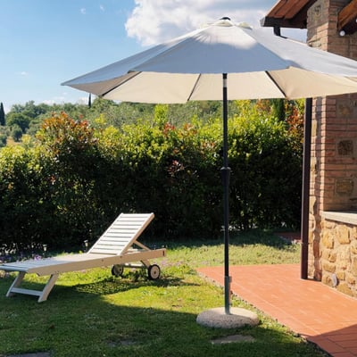 Castelonchio | Lakeside Villa for 6 with Pool by Tuoro sul Trasimeno