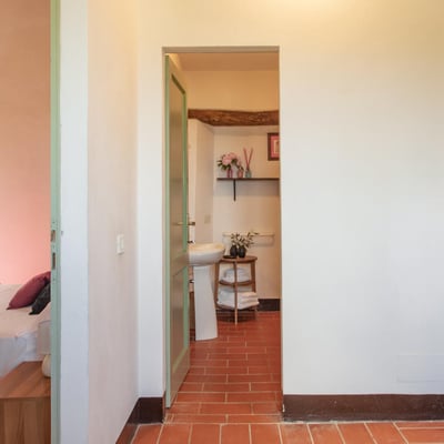 Frasca | Apartment and shared pool close to a village