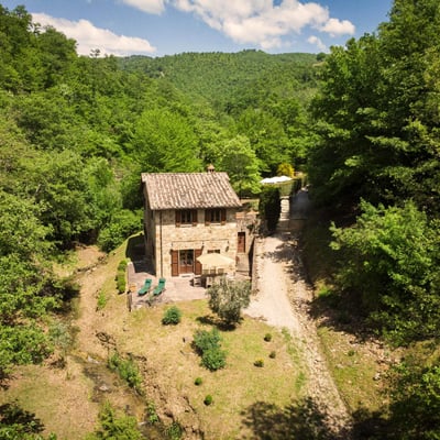 Il Mulino | Villa and Pool in Secluded Valley near Lake Trasimeno