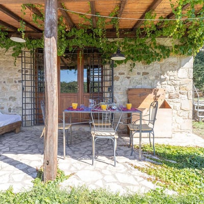 Casa Carina | Todi Romantic Cottage for 4 with Private Pool