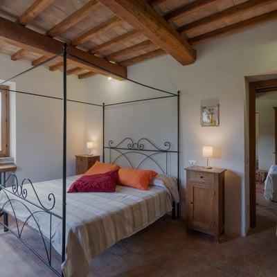 Casa Umbra | Private Valley Villa and Pool for 6 Near Todi