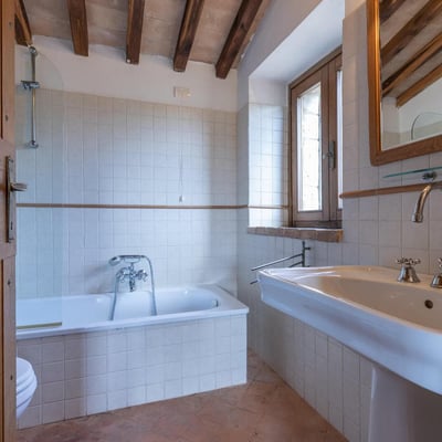 Casa Umbra | Private Valley Villa and Pool for 6 Near Todi