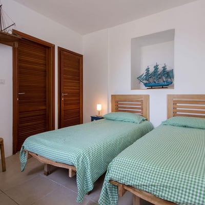 Faro | A splendid villa on the Italian Riviera