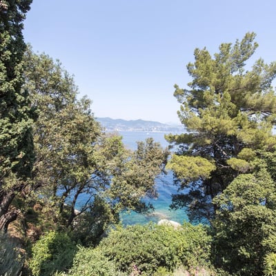 Faro | A splendid villa on the Italian Riviera