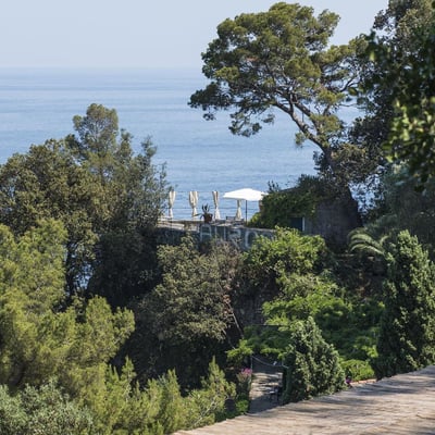 Faro | A splendid villa on the Italian Riviera