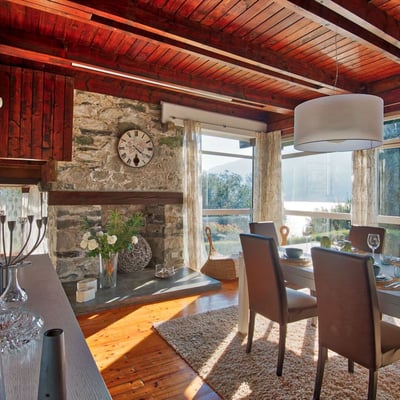 Archimede | Modernist villa with Pool and Jacuzzi on Lake Como