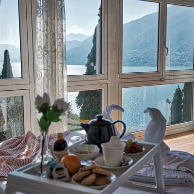 Archimede | Modernist villa with Pool and Jacuzzi on Lake Como