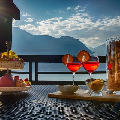 Archimede | Modernist villa with Pool and Jacuzzi on Lake Como