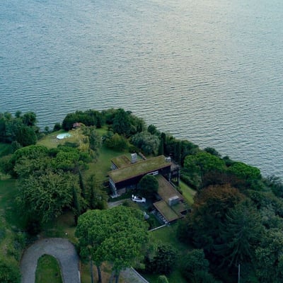 Archimede | Modernist villa with Pool and Jacuzzi on Lake Como