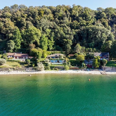 Ispirata | Modernist villa with a private beach on Lake Maggiore
