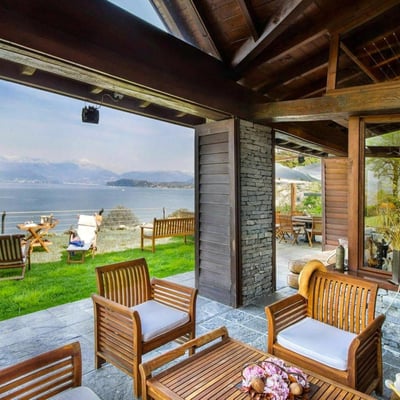 Ispirata | Modernist villa with a private beach on Lake Maggiore