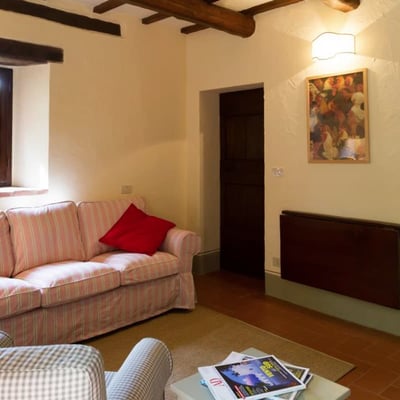 Torretta | Villa and Pool by village in Emilia-Romagna