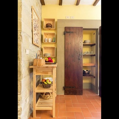 Torretta | Villa and Pool by village in Emilia-Romagna