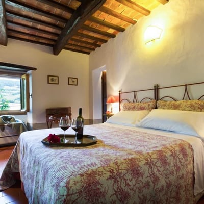 Torretta | Villa and Pool by village in Emilia-Romagna