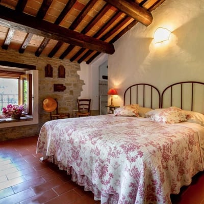 Torretta | Villa and Pool by village in Emilia-Romagna