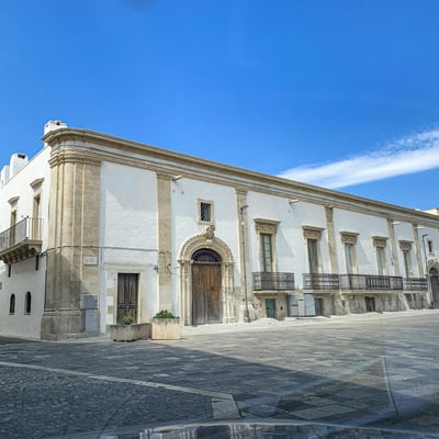 Palazzo Giustiniani | Stylish Historic palazzo in a village