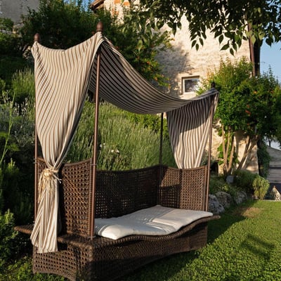 Rocca | An elegant villa for 6 close to a village