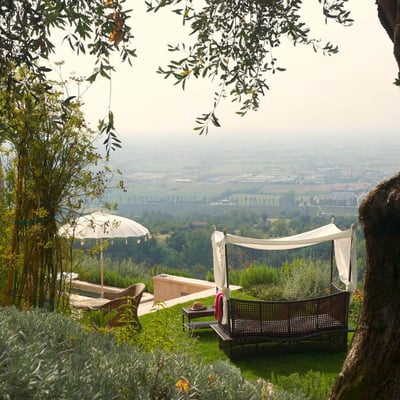 Rocca | An elegant villa for 6 close to a village