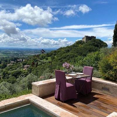 Rocca | An elegant villa for 6 close to a village